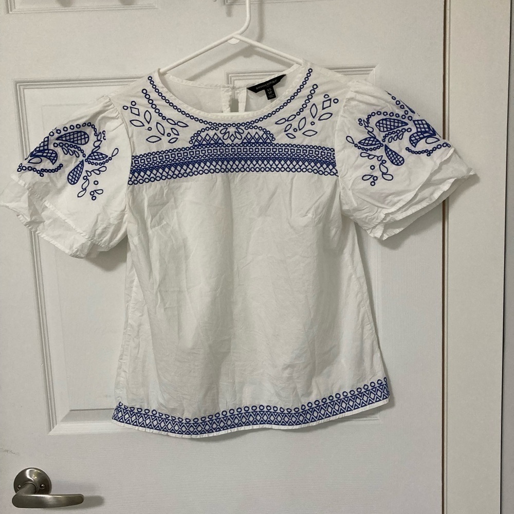 BANANA REPUBLIC EMBROIDERED PEASANT TOP - Size XS
